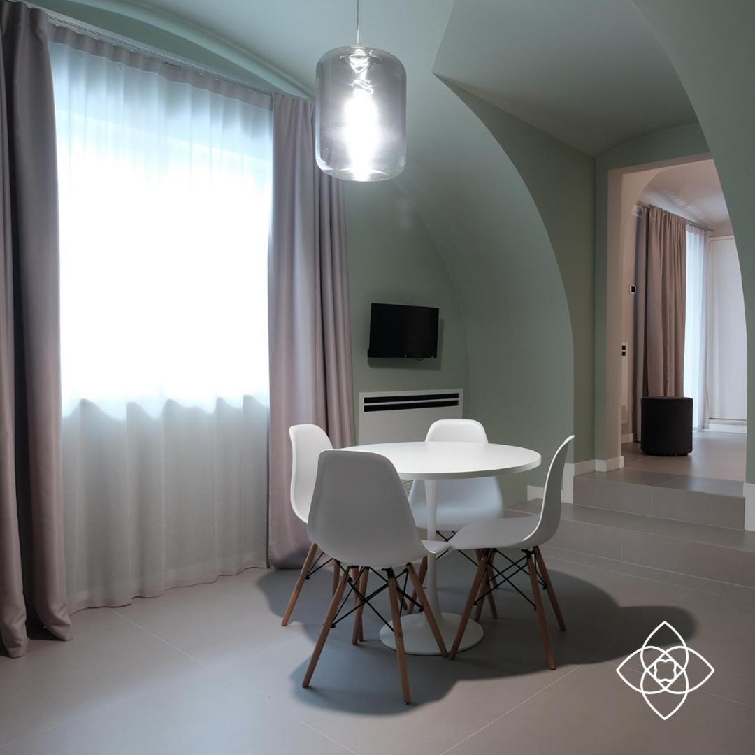 B&Bari, Via Cairoli, Le Case Di Aurelia Guesthouse Ngoại thất bức ảnh